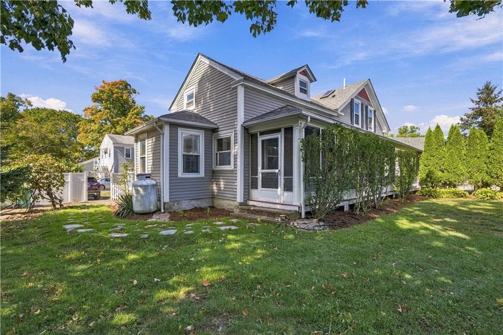 Single Family Residence at 186 Danielson Pike, Scituate, photo 2 of 22