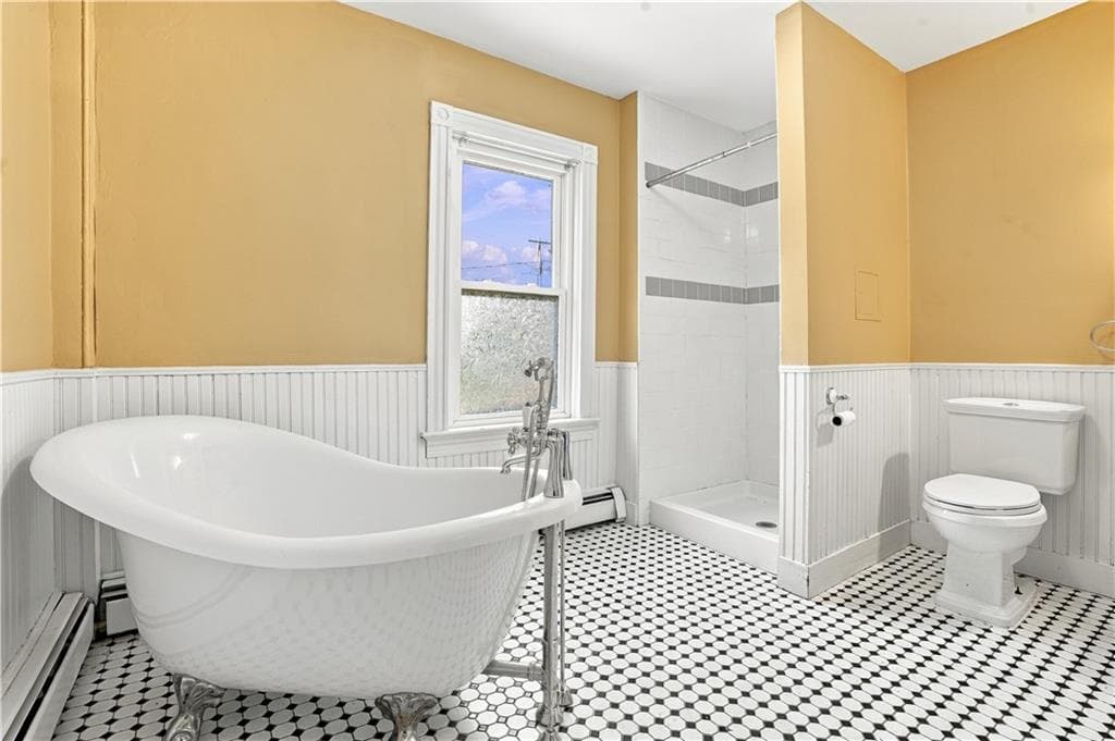 Single Family Residence at 186 Danielson Pike, Scituate, photo 12 of 22