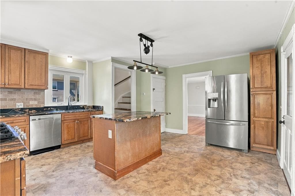 Single Family Residence at 186 Danielson Pike, Scituate, photo 5 of 22