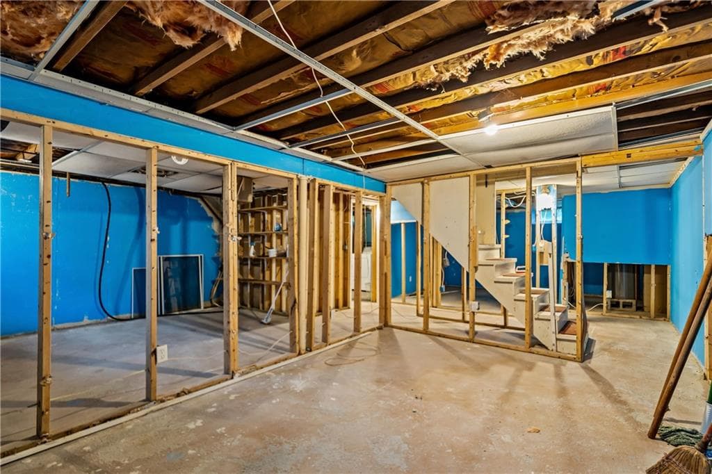 Single Family Residence at East Providence, photo 17 of 22