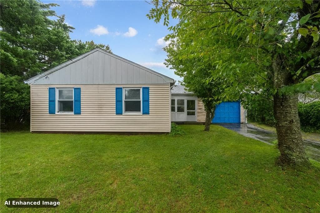 Single Family Residence at East Providence, photo 4 of 22