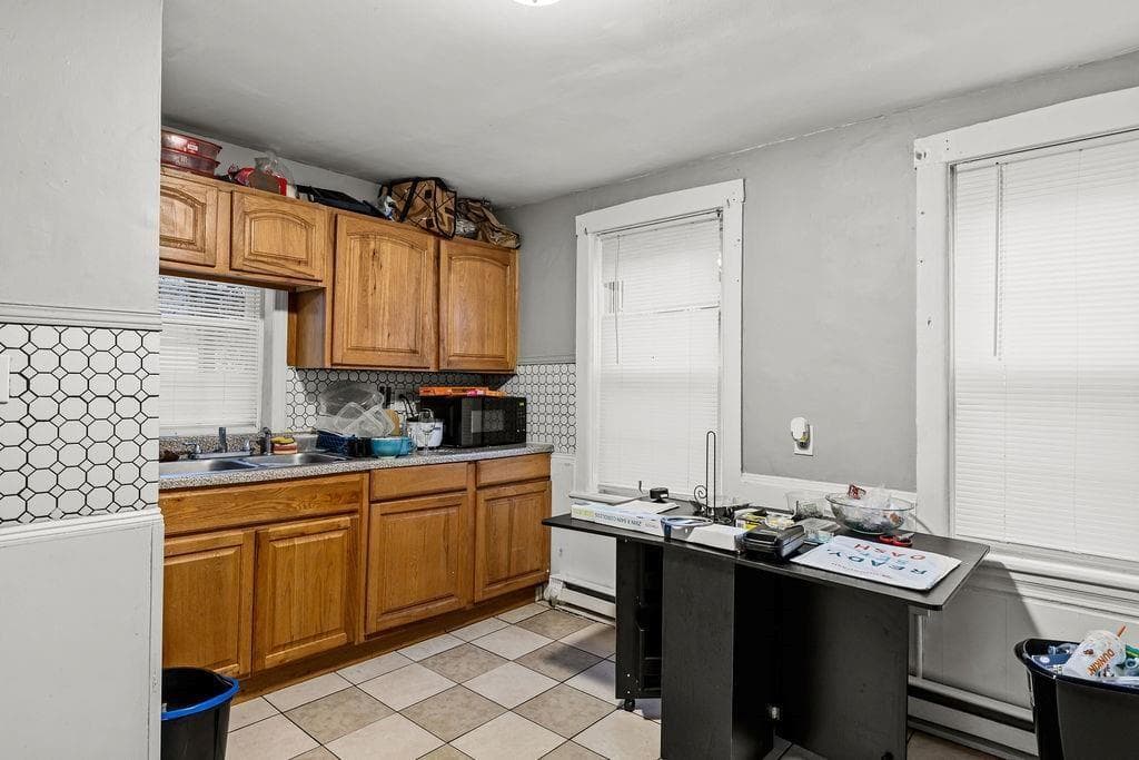 Commercial at 517 511 High Street, Central Falls, photo 23 of 40