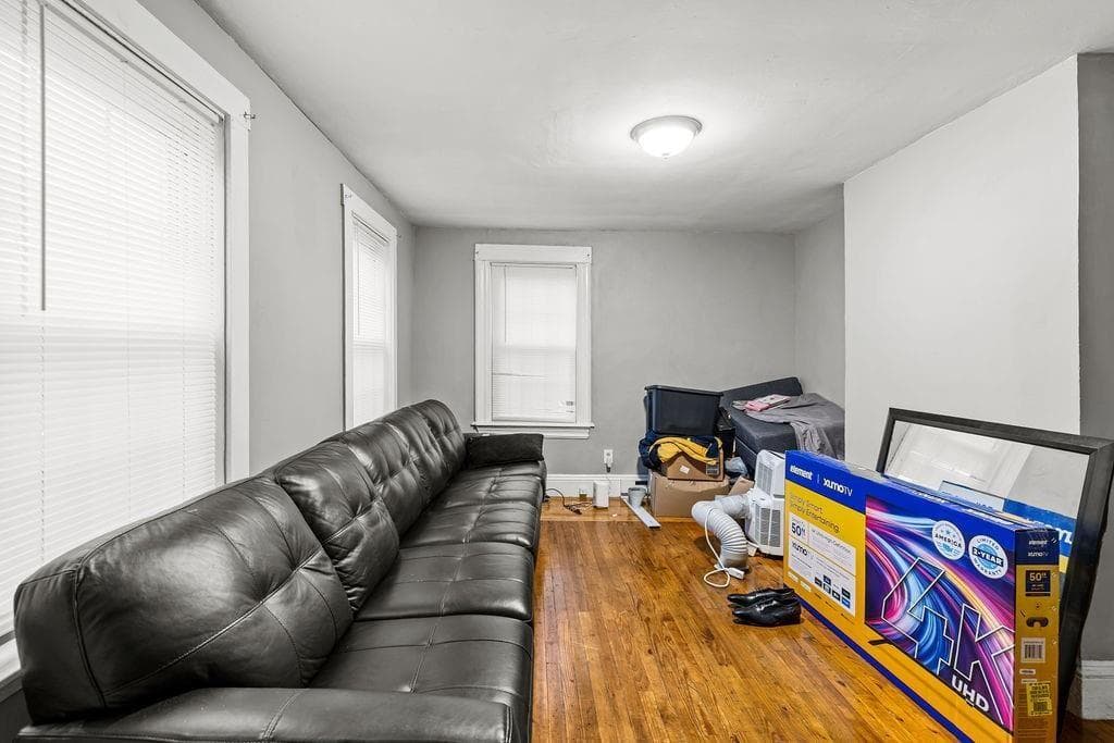 Commercial at 517 511 High Street, Central Falls, photo 17 of 40