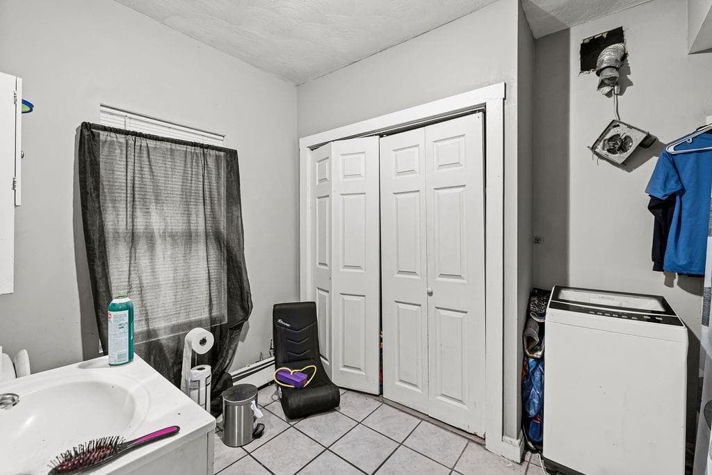Commercial at 517 511 High Street, Central Falls, photo 12 of 40