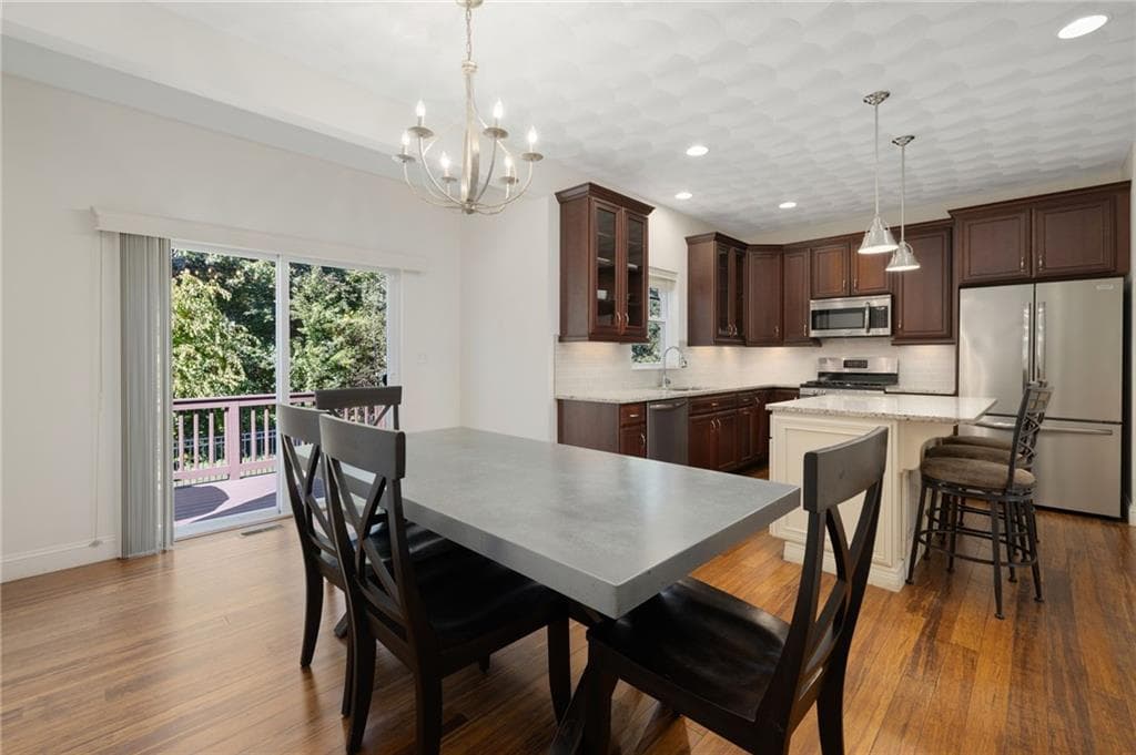 Single Family Residence at 84 Morningside Drive, North Kingstown, photo 16 of 40