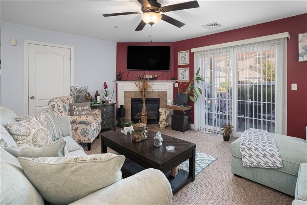 Condominium at 1 Gray Coach Lane UNIT 101, Cranston, photo 2 of 20