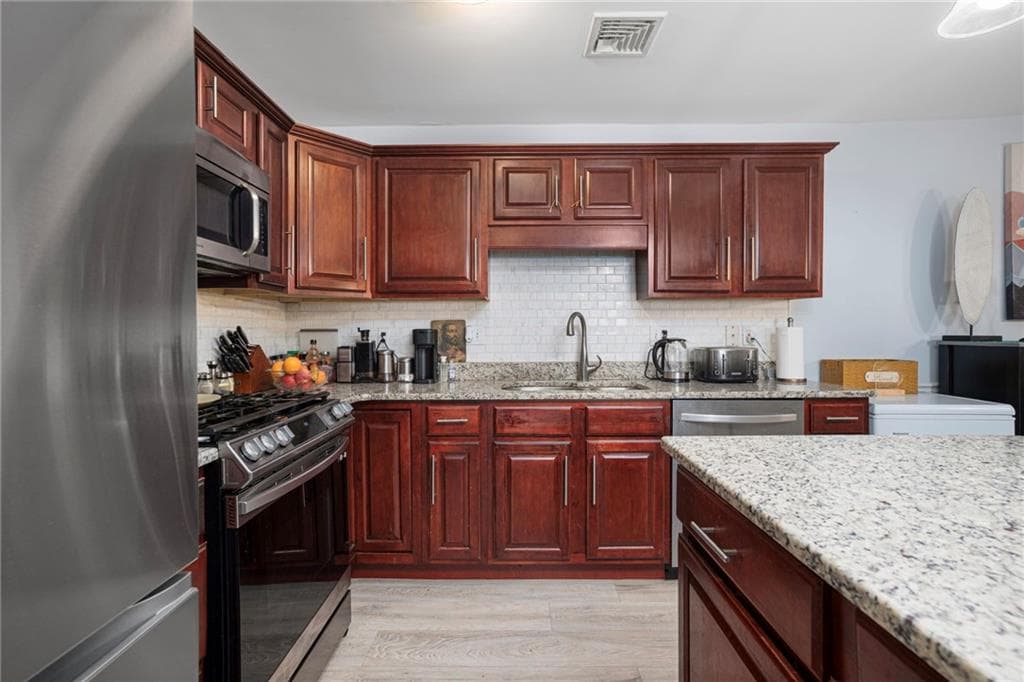 Condominium at 1 Gray Coach Lane UNIT 101, Cranston, photo 6 of 20