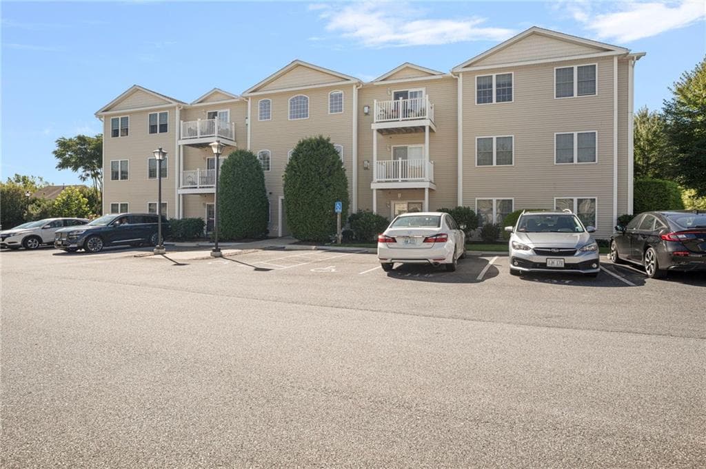 Condominium at 1 Gray Coach Lane UNIT 101, Cranston, photo 20 of 20