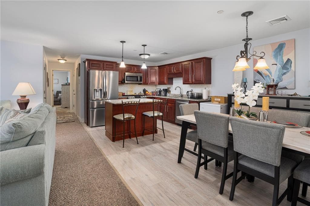 Condominium at 1 Gray Coach Lane UNIT 101, Cranston, photo 4 of 20