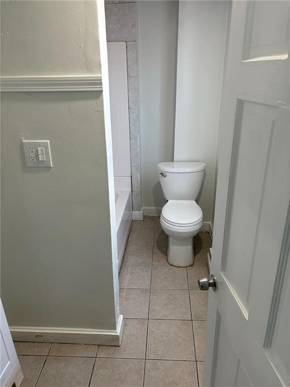 Multi Family at 325 Manton Avenue, Providence, photo 8 of 18