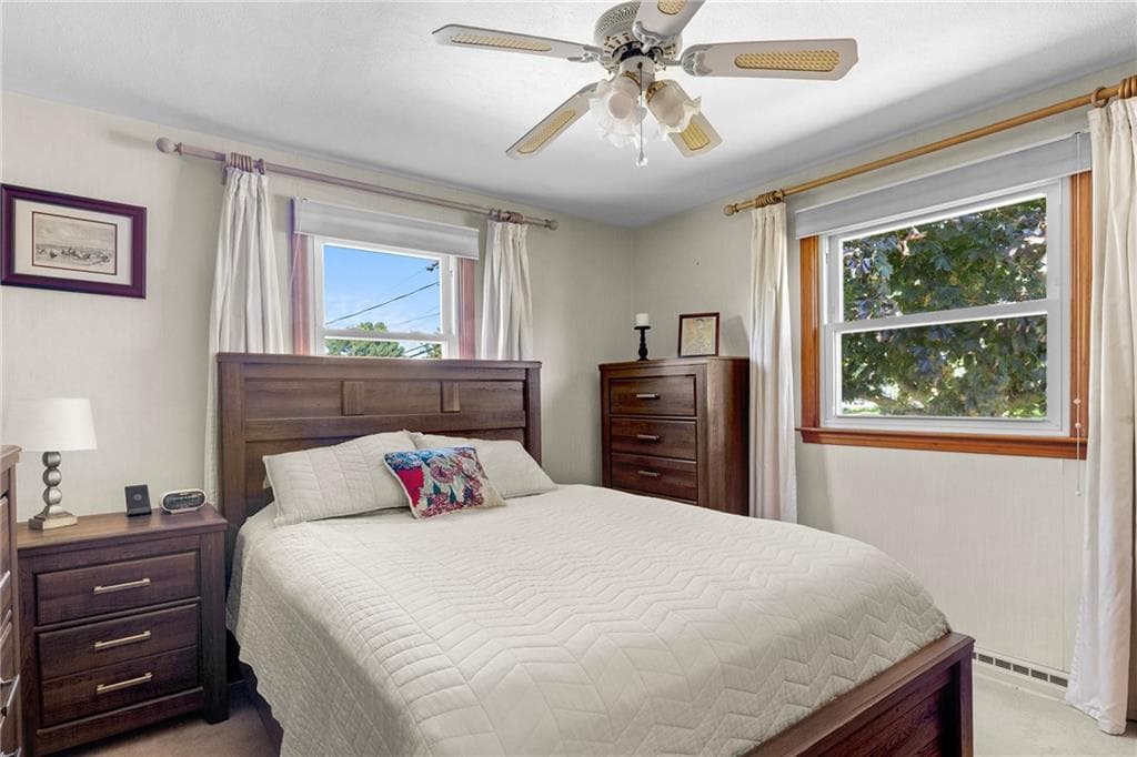 Single Family Residence at 114 Redwood Road, Portsmouth, photo 12 of 24