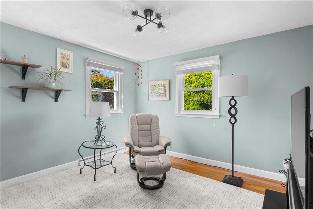 Single Family Residence at 114 Redwood Road, Portsmouth, photo 14 of 24