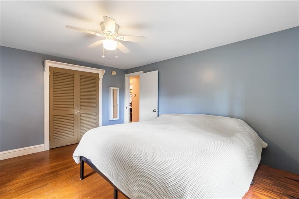 Single Family Residence at 26 Canario Drive, Warren, photo 27 of 50