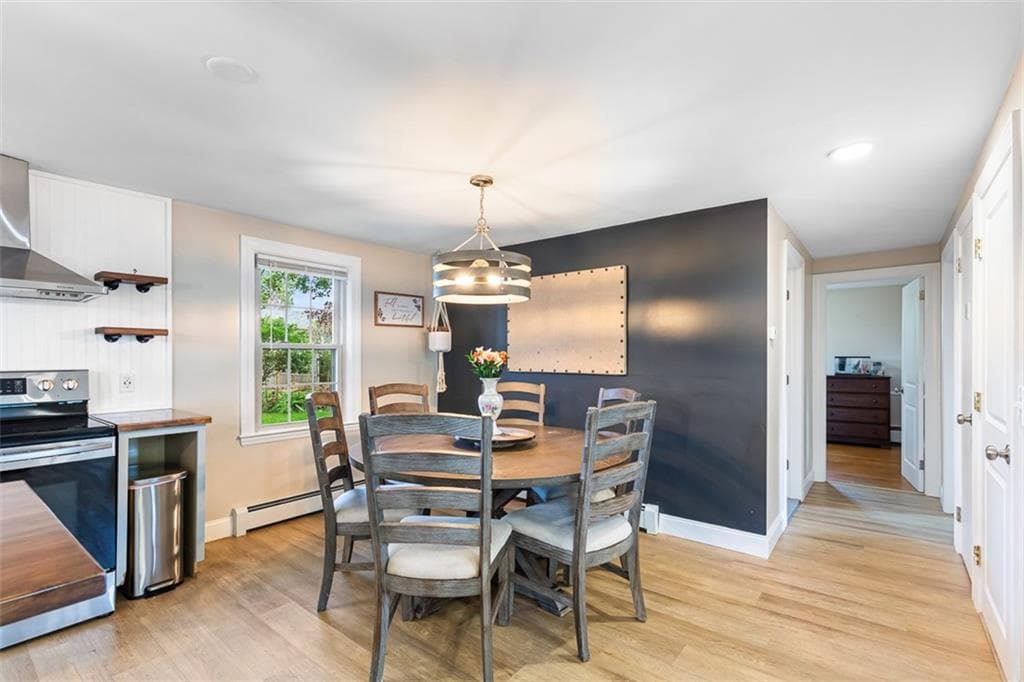 Single Family Residence at 26 Canario Drive, Warren, photo 20 of 50