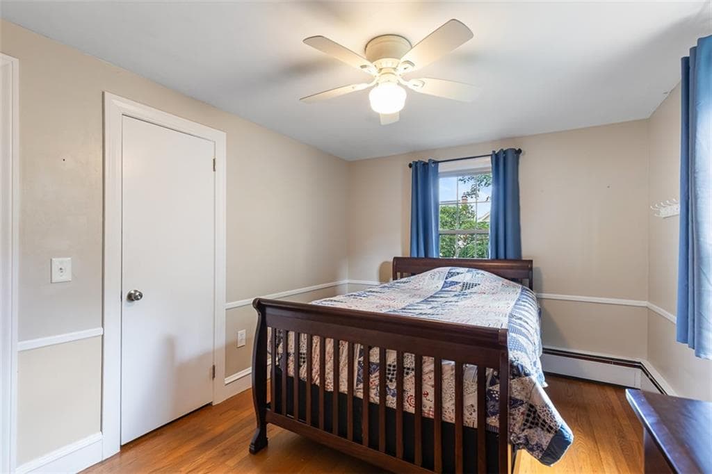 Single Family Residence at 26 Canario Drive, Warren, photo 30 of 50
