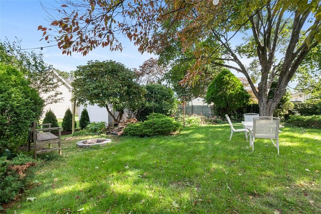 Single Family Residence at 26 Canario Drive, Warren, photo 49 of 50
