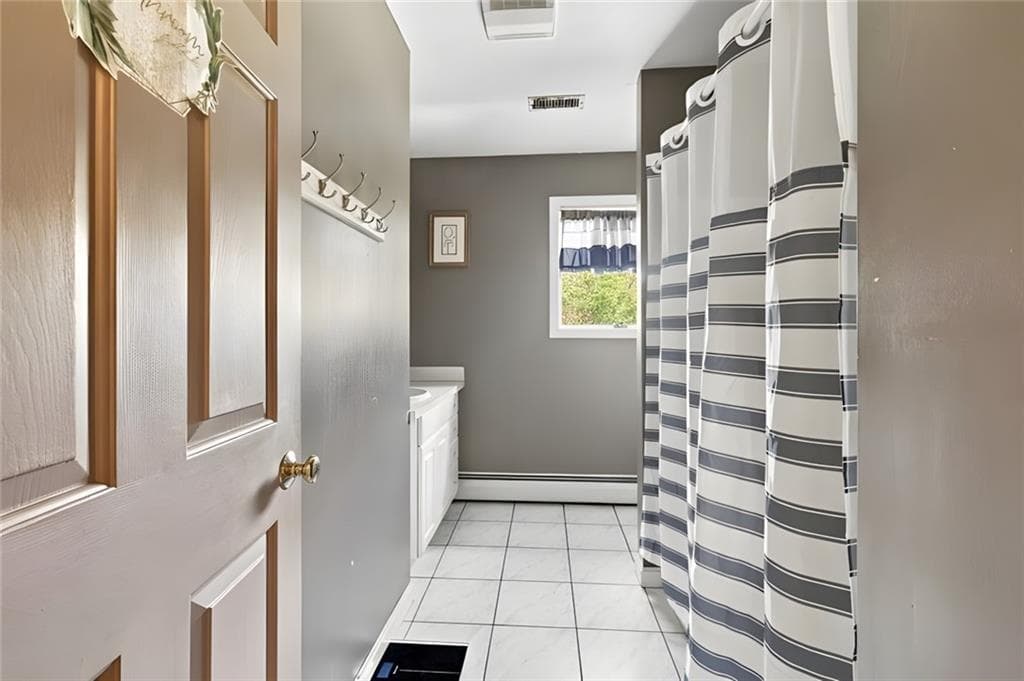 Single Family Residence at 8 Lake View Court, Johnston, photo 18 of 23