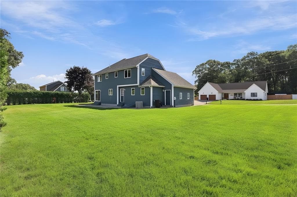 Single Family Residence at 8 Lake View Court, Johnston, photo 4 of 23