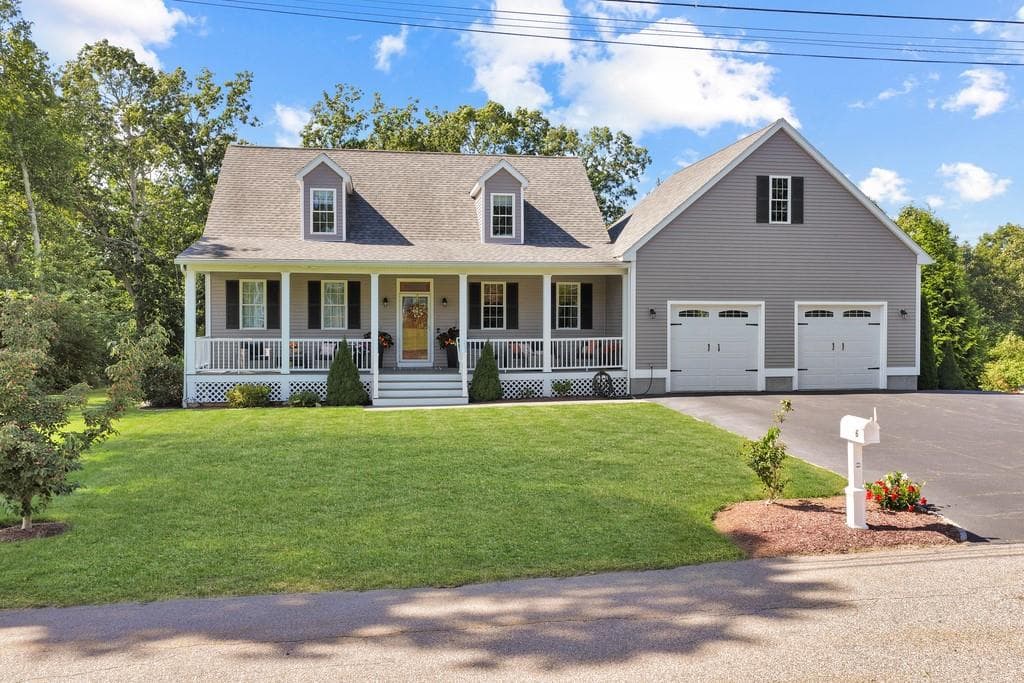 Single Family Residence at 6 Bridgette Lane, Westerly, photo 2 of 46