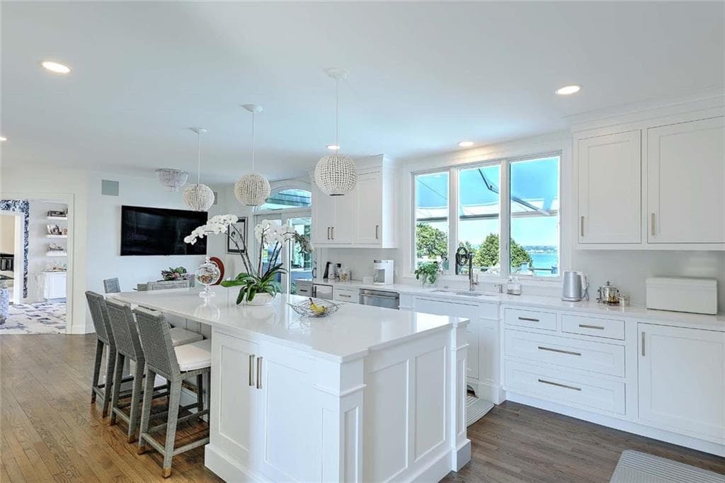 Single Family Residence at 105 Heidi Drive, Portsmouth, photo 27 of 50