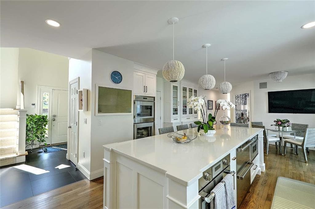 Single Family Residence at 105 Heidi Drive, Portsmouth, photo 25 of 50