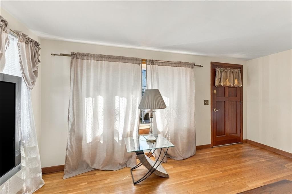 Single Family Residence at 80 Herschel Street, Providence, photo 12 of 44