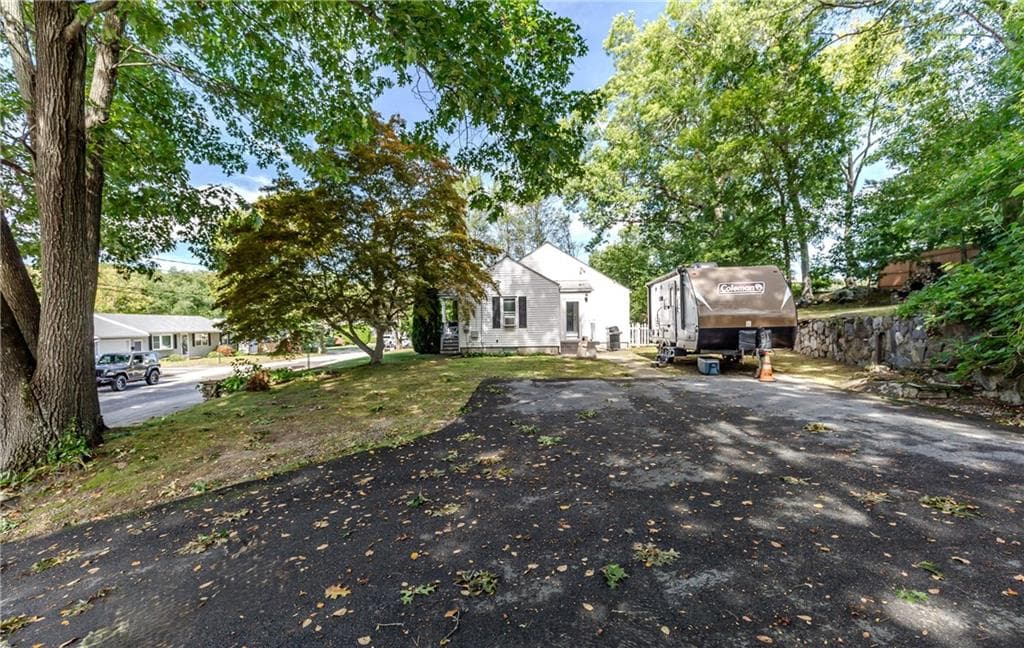 Single Family Residence at 45 Glendale Drive, West Warwick, photo 32 of 34
