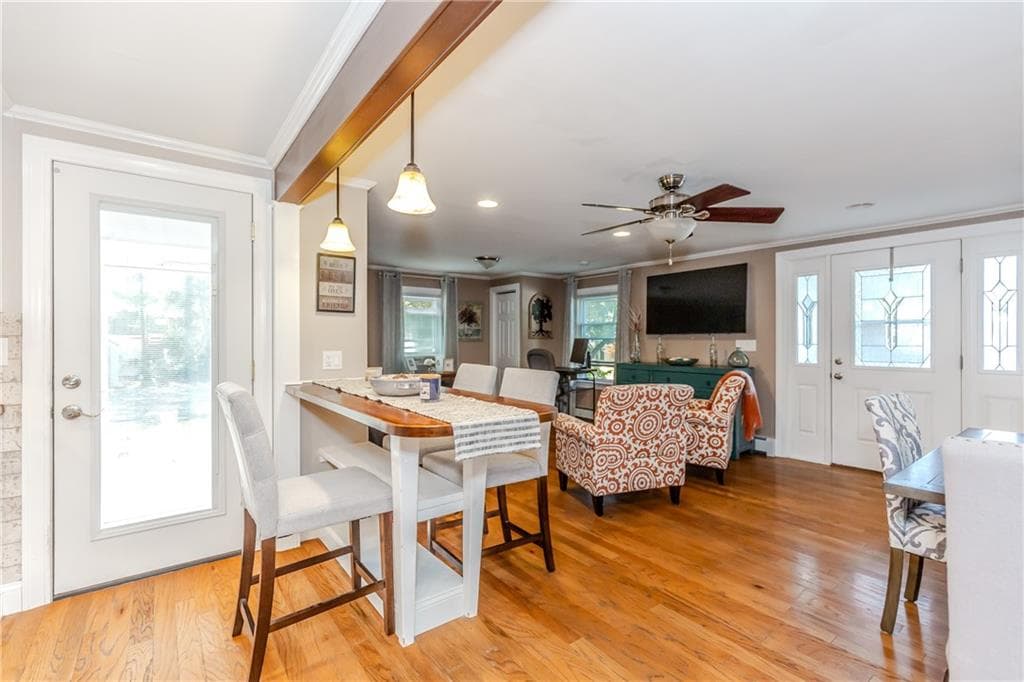 Single Family Residence at 45 Glendale Drive, West Warwick, photo 10 of 34