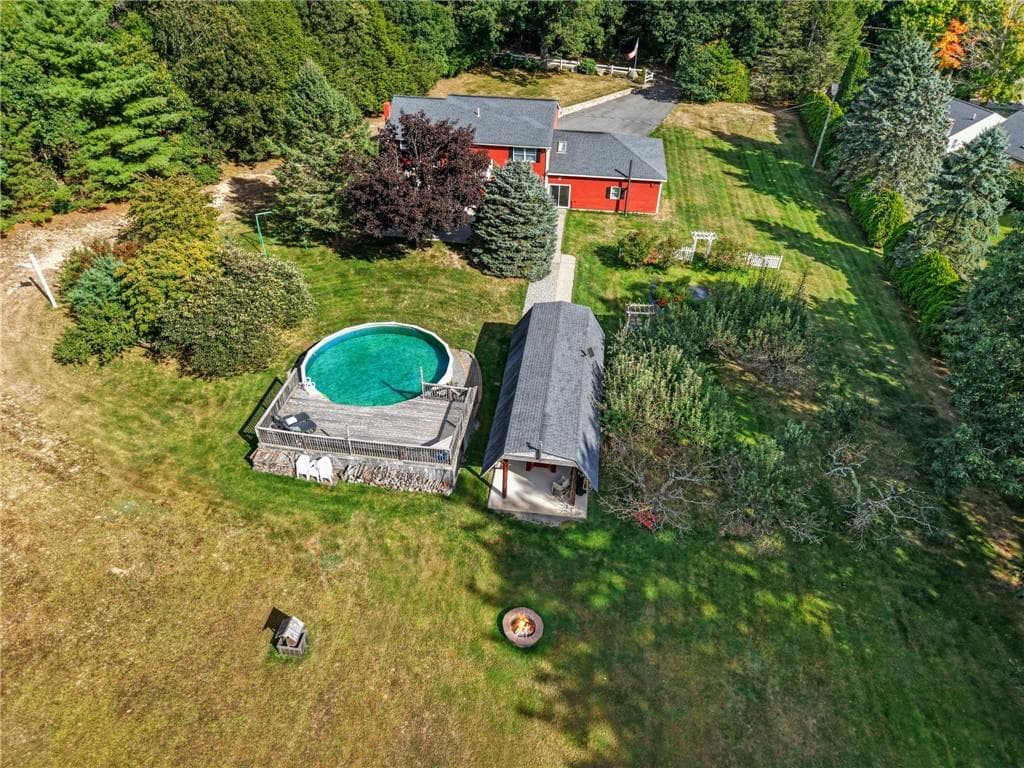 Single Family Residence at 21 Wysteria Lane, Cumberland, photo 20 of 24