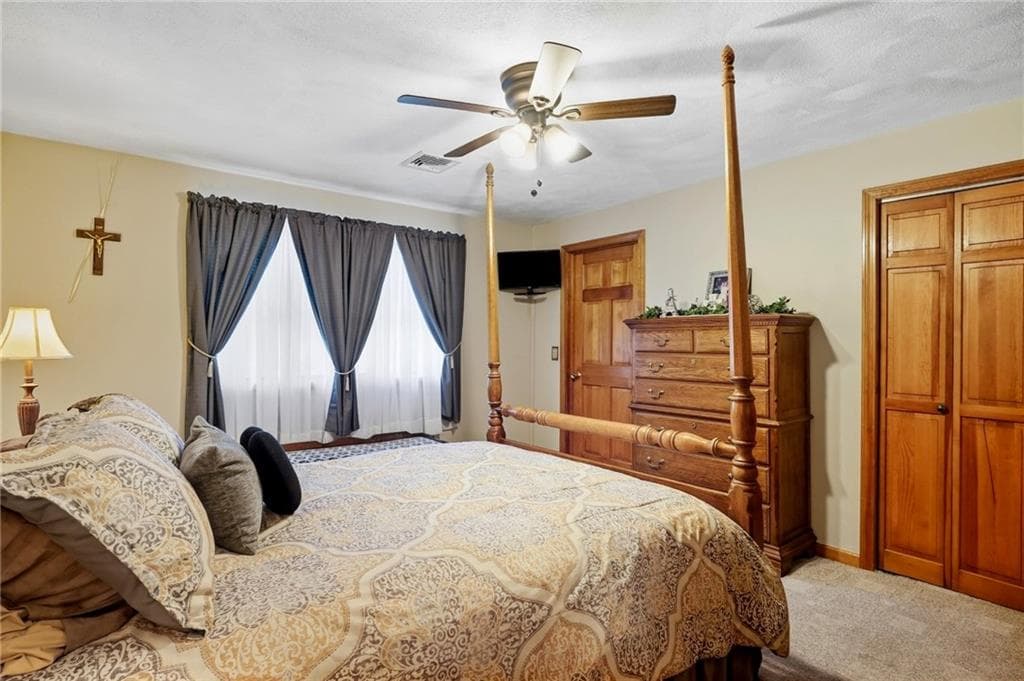 Single Family Residence at 21 Wysteria Lane, Cumberland, photo 9 of 24