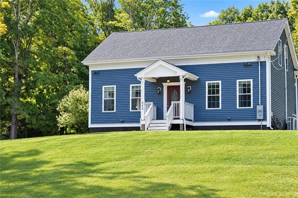 Single Family Residence at Smithfield, photo 3 of 40