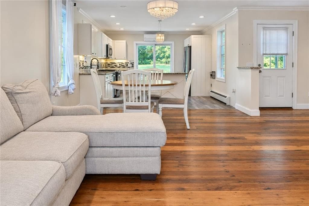 Single Family Residence at Smithfield, photo 8 of 40