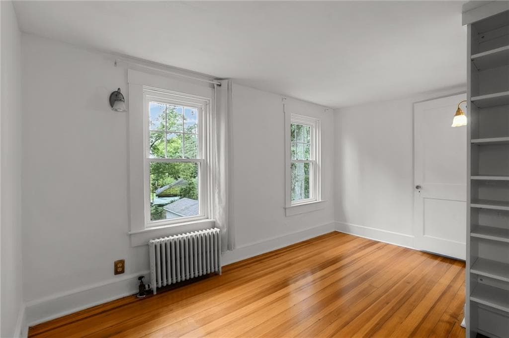 Single Family Residence at 30 Ledge Road, East Greenwich, photo 27 of 37
