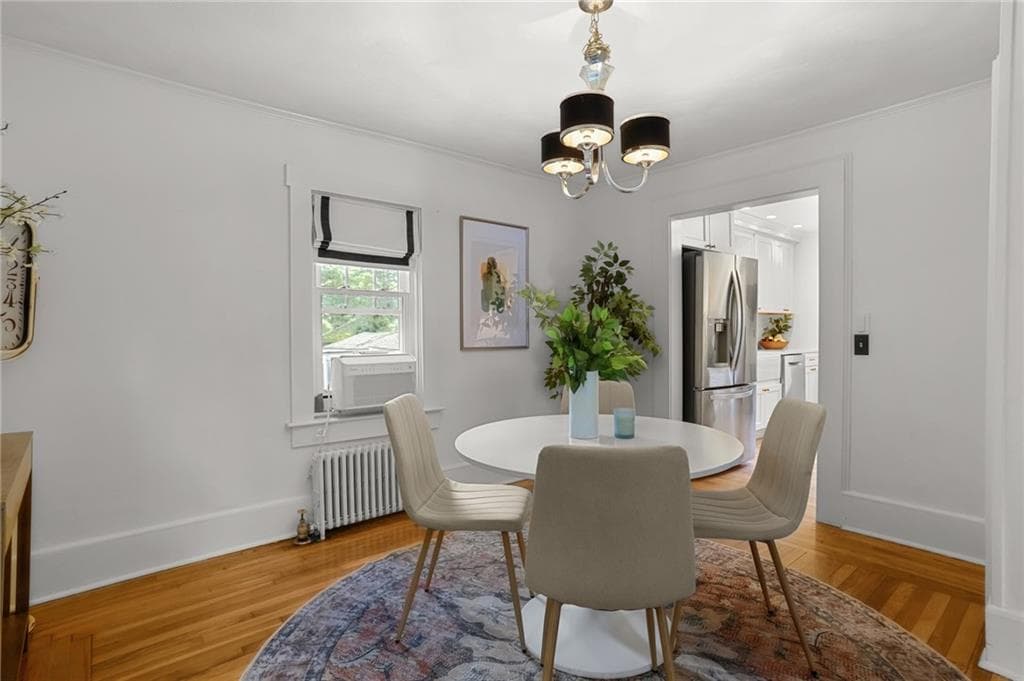 Single Family Residence at 30 Ledge Road, East Greenwich, photo 12 of 37