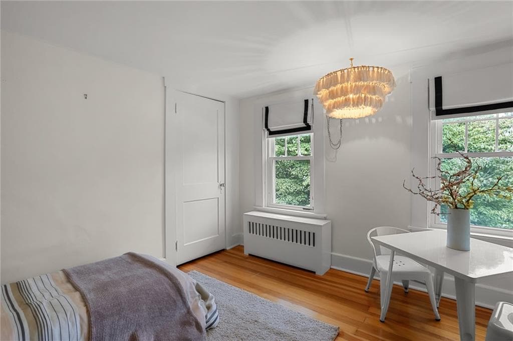 Single Family Residence at 30 Ledge Road, East Greenwich, photo 20 of 37
