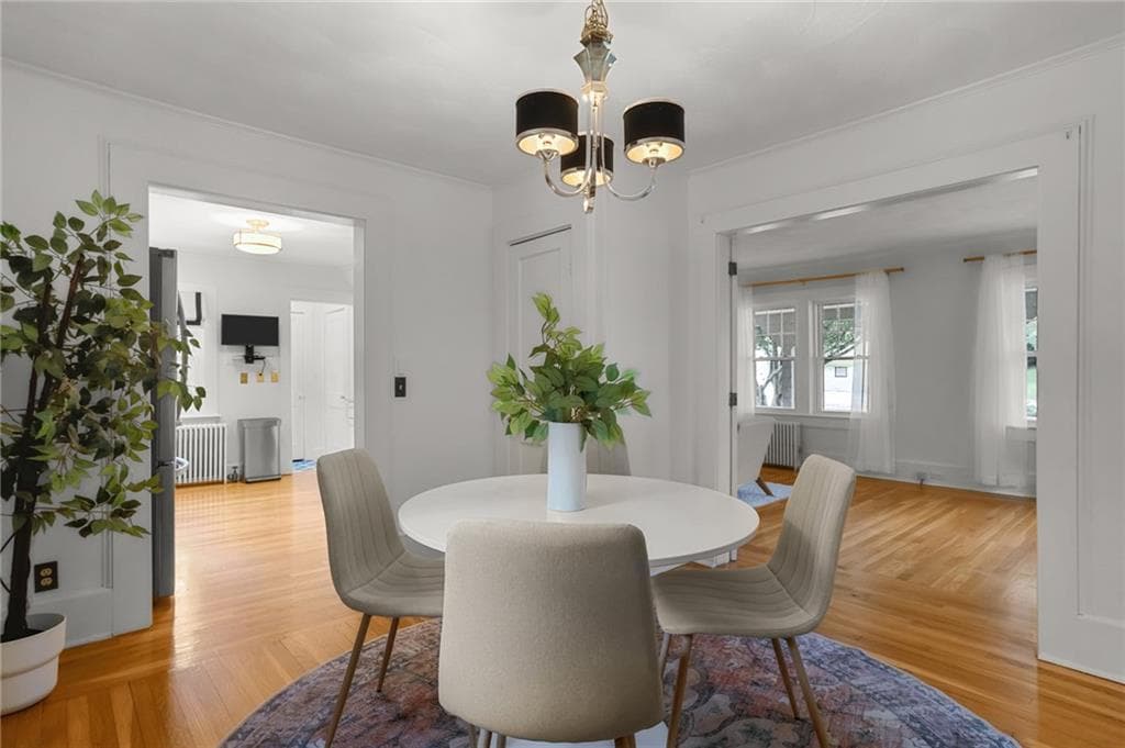 Single Family Residence at 30 Ledge Road, East Greenwich, photo 11 of 37