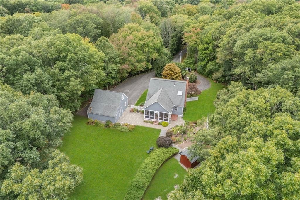 Single Family Residence at 410 Rockland Road, Scituate, photo 3 of 42