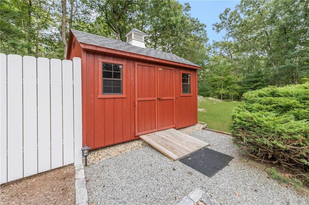 Single Family Residence at 410 Rockland Road, Scituate, photo 10 of 42