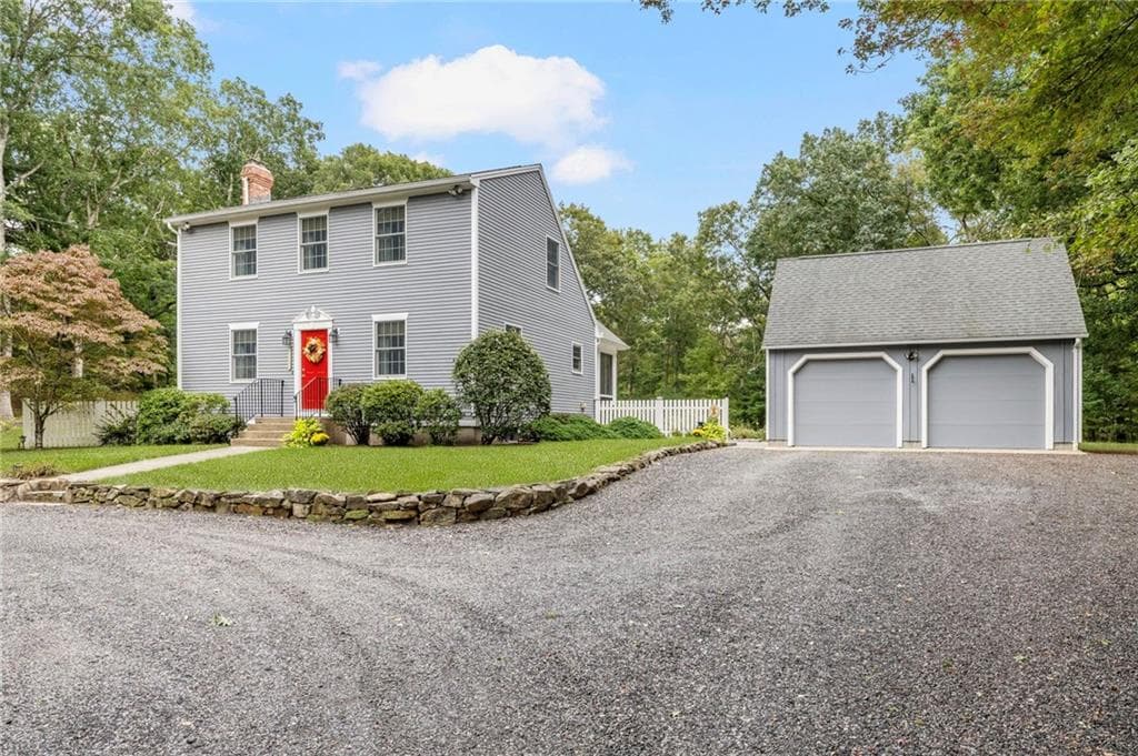 Single Family Residence at 410 Rockland Road, Scituate, photo 4 of 42