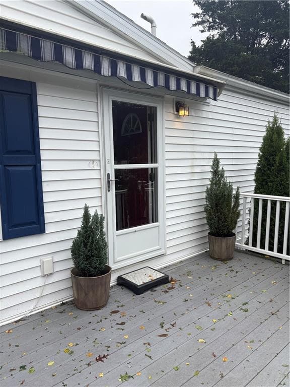 Single Family Residence at 24 Krzak Road, North Kingstown, photo 3 of 22