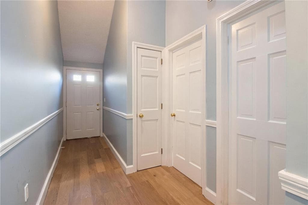 Condominium at North Providence, photo 6 of 15
