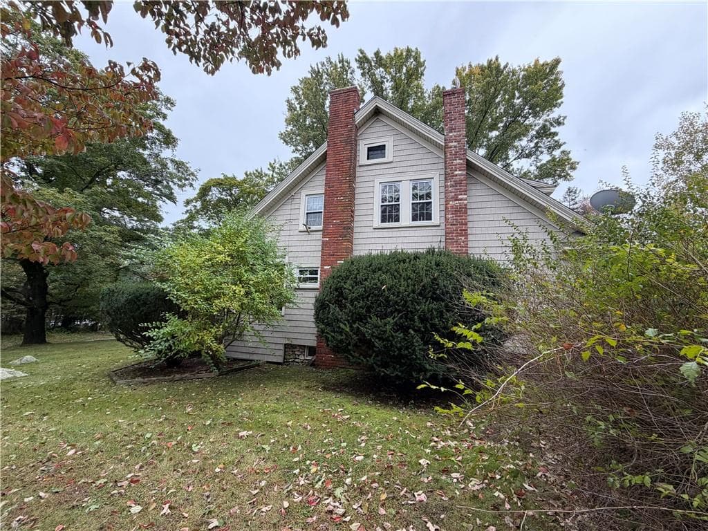 Single Family Residence at 24 Victory Highway Highway, Glocester, photo 6 of 27