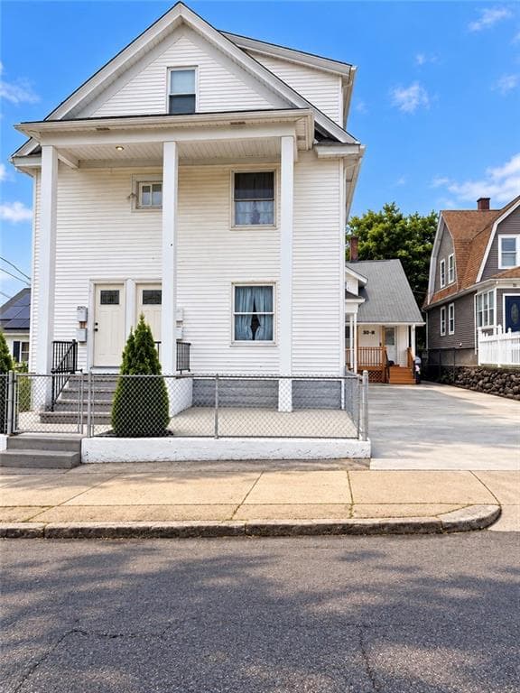 28 Englewood Avenue