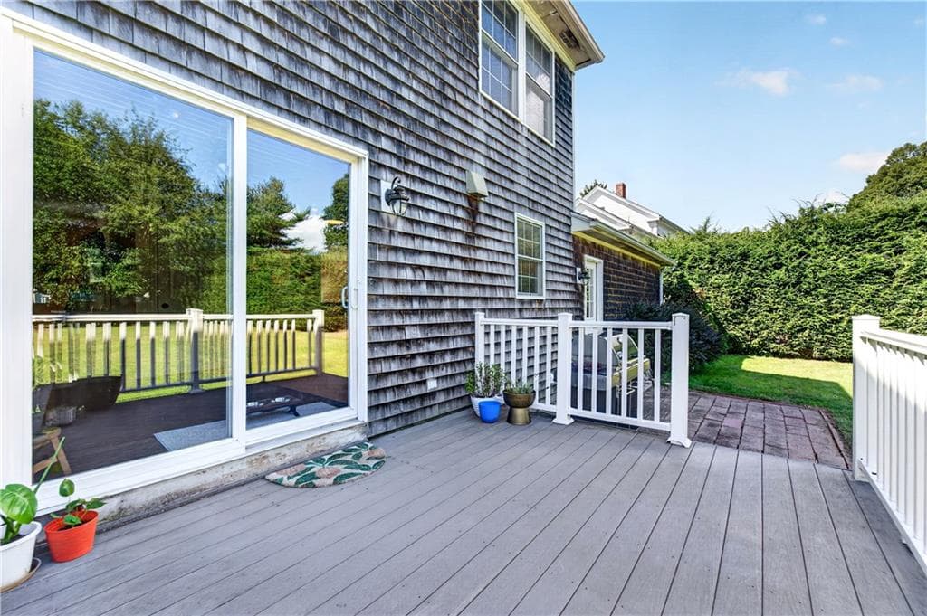 Single Family Residence at 112 Greenwich Avenue, Warwick, photo 34 of 40
