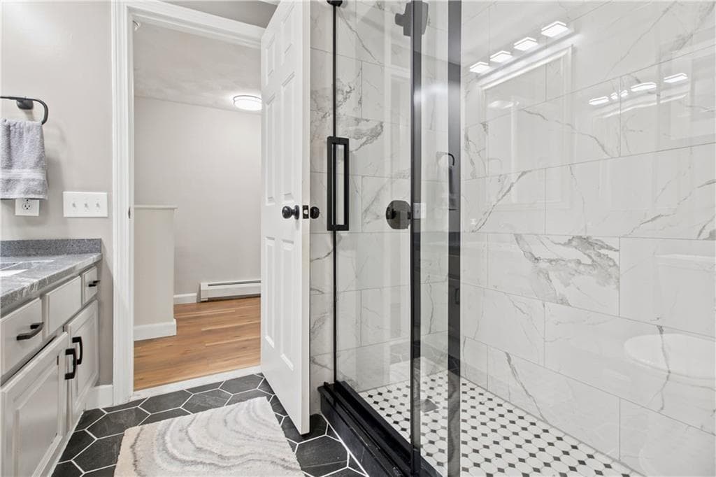 Condominium at 30 Eagle Run UNIT B, Warwick, photo 17 of 27