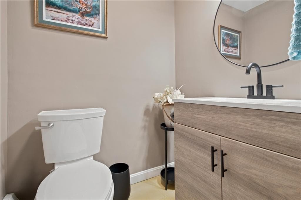 Condominium at 30 Eagle Run UNIT B, Warwick, photo 12 of 27
