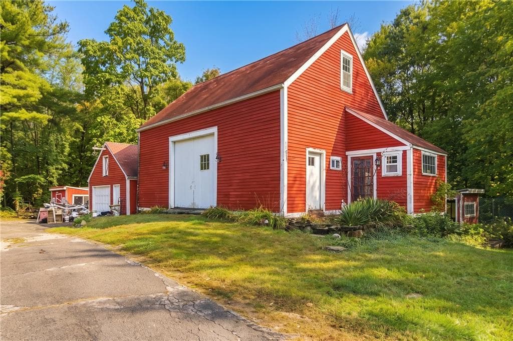 Single Family Residence at 406 South Main Street, Burrillville, photo 6 of 26