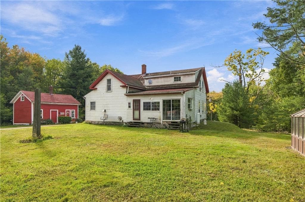 Single Family Residence at 406 South Main Street, Burrillville, photo 5 of 26