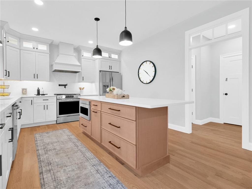Single Family Residence at 1360 Scituate Avenue, Cranston, photo 10 of 41