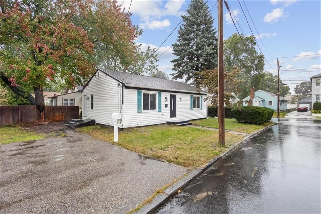 Single Family Residence at 5 Morgan Street, Providence, photo 2 of 38